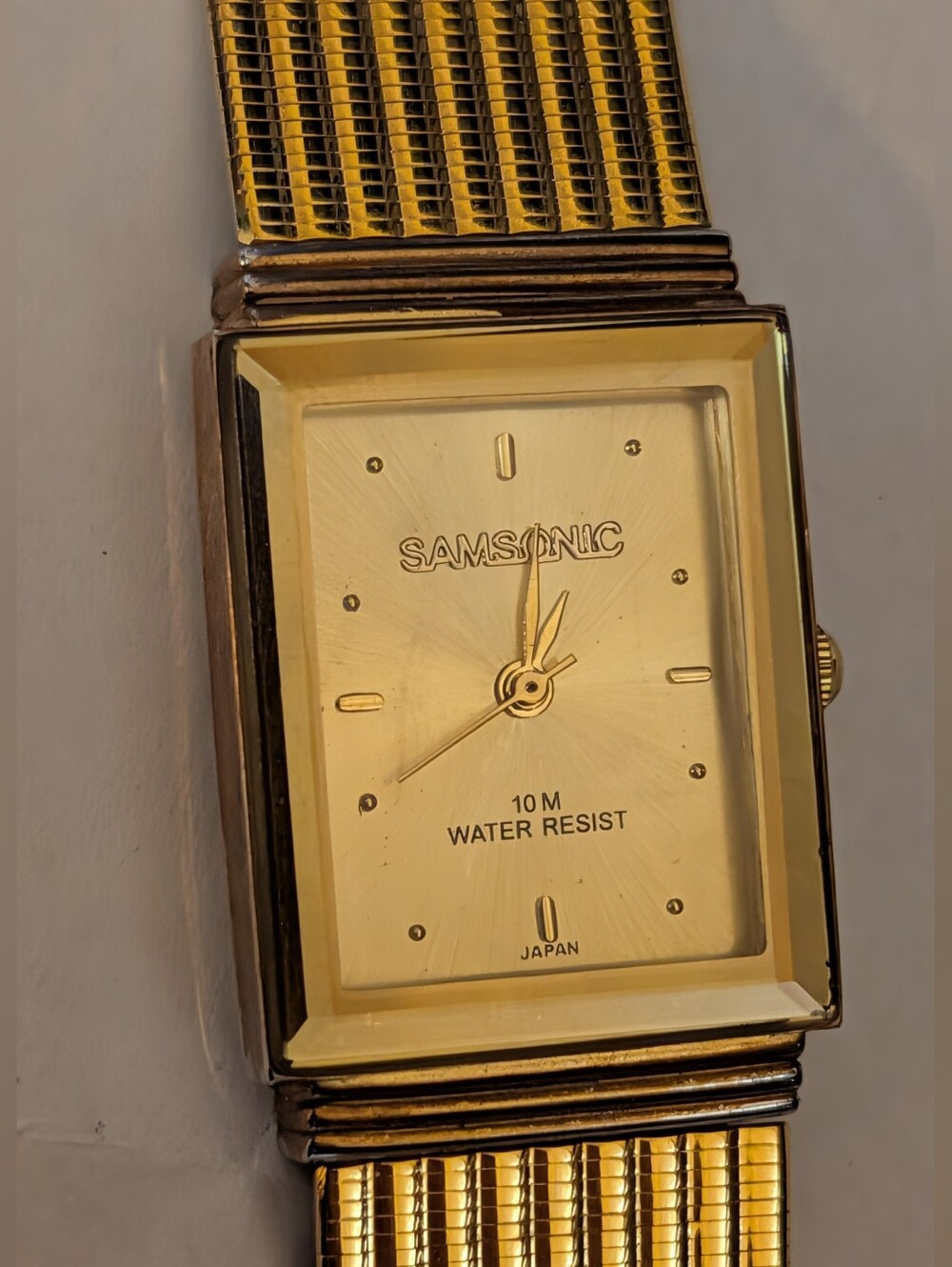 Vintage Samsonic Gold Tone Rectangular Tank Watch Mesh Band